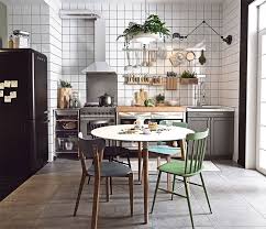 Deco Scandinave 50 Idees Pour Decorer Votre Cuisine Au Style Nordique Cuisine Petit Espace Cuisine Scandinave Idee Deco Cuisine