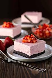 Strawberry Crumble Strawberry Cream Cheese Crumble Bars Strawberry Cookie Bars Strawberry Crumble Ice En 2020 Fraises Au Four Bars A Cheesecake Recettes De Fraises