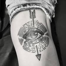 Bit Of A Shine But Healed Knee Ditch Eye Occult Tattoo Tattoos Knee Tattoo Occult Tattoo