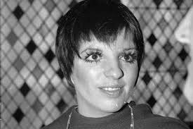 Liza minnelli is a brilliant hollywood actress who won an academy award for her outstanding performance in the 1972 movie 'cabaret.' daughter of oscar winners vincente minnelli and judy garland, liza is known for her superb acting and singing skills. Liza Minnelli S Ups And Downs In Life