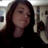 Annie Neff (@anniexdomox)