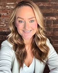 Melissa Ibanez's Instagram, Twitter & Facebook