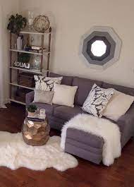 52 Cool Diy First Apartment Decorating Ideas And Makeover First Apartment Decorating Small Apartment Decorating Living Room Decor Apartment
