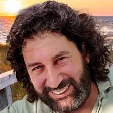 Konuşanlar var da .. Zeki Kurnaz Haylaz Okuma yazma biliyor.