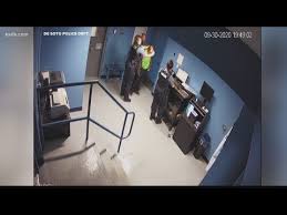 See more of hernando de soto on facebook. I M Extremely Disappointed De Soto Chief Reacts To Video Of Officers Alleged Assault Of Handcuf Youtube