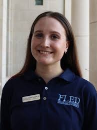 College Honors 10 Outstanding Seniors For High Academic And Professional  Achievement