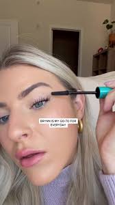 Black vs Blue Mascara: Brynn vs Nola