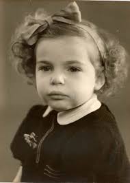 Galion espagnol Neptune dans le vieux port de Gênes, Italie Le Neptune est  une réplique d'un galion espagnol du XVIIe siècle conçu par l'architecte  naval David Cannell. Le navire a été construit