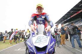 แสตมป อภ ว ฒน วงศ ธนานนท 22 น กบ ดดาวร งส งก ด yamaha thailand racing team ฟอร มส ดเฉ ยบ แสตมป