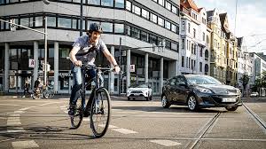 Der wirkungsgrad einer kette kann dabei bis zu 98 % betragen. Sicherheit Im Stadtverkehr Tipps Fur E Bike Fahrer