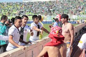 Dalealbo en directo te cuenta todos los detalles de un nuevo partido de colo colo por la fecha 13 del campeonato nacional 2021 ante santiago. Suspenden Partido En Chile Por Violencia Futbol Sapiens