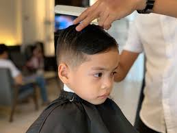 Kedai gunting rambut ini mengamalkan syariat dan menjaga aurat kaum wanita. Nilai Bmf Kedai Gunting Rambut