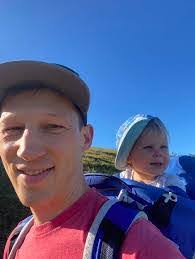 Rachelle Lyons's Instagram, Twitter & Facebook