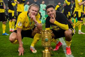 When girls have a 'certain type' that only includes jadon sancho, trent alexander arnold, jesse lingard, alex oxlade chamberlain, ruben loftus cheek and dele. Manchester United Confident Of Securing Jadon Sancho Transfer We Ain T Got No History