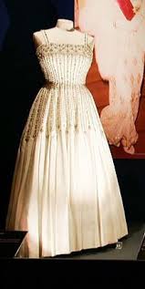 Princess Beatrice S Wedding Dress Belonged To The Queen Who First Wore It In 1961 And She Borrowed Her Bridal Tiara Too
