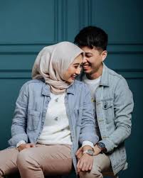 See more ideas about prewedding photography, pre wedding photoshoot, pre wedding photos. Konsep Foto Prewedding Di Studio Yang Bisa Kamu Tiru Wedding Market