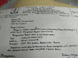 Bu,saya hari ini meminta izin untuk tidak masuk sekolah karena berdasarkan keterangan dari dokter,saya mengalami sakit demam,maka saya harus. Contoh Surat Dinas Sekolah Smp Brainly