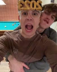 Carlisle Dixon's Instagram, Twitter & Facebook