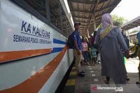 Hal ini dilakukan sebagai bentuk kepedulian telkom terhadap digitalisasi masyarakat indonesia termasuk di wilayah pedesaan. Kereta Arah Jakarta Dari Cirebon Beroperasi Selasa Sore Ini Antara News Jawa Barat