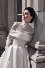 35 cm lunghezza bassa spalla Il Coprispalle Da Sposa Tradizionale Alternativo O Economico Come Sceglierlo La Fata Madrina Alessandra Cristiani Abito Da Sposa Con Strascico Lungo Abito Da Sposa Boho Abito Da Sposa Con Maniche