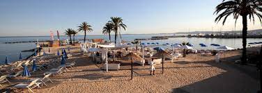 The old town is just under 1km and the airport of nice côte d'azur is a 7km drive. Hotel Holiday Inn Nice Port Saint Laurent Unterkunft Hotels Hotelkategorie 4 Sterne Nice Cote D Azur