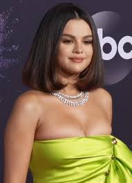 Selena's 1993 live album, selena live, won best mexican/american album at the 1994 grammy awards on march 31, 1995, selena was murdered by her fan club's president and manager of her. Selena Gomez Wikipedia