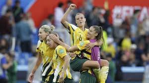 Just don't park in the 7 acres parking lot if you are coming to a concert. Fussball Matildas Australiens Frauen Bekommen Gleiches Geld Wie Die Manner