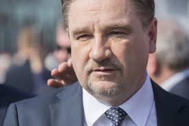 Piotr Duda: Musimy próbować powstrzymać globalny biznes