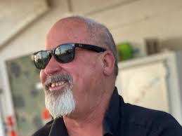 Tim Dial's Instagram, Twitter & Facebook