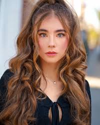 Model @nikki.schram ✨ Photographer @salamonphoto 📸 HMUA by me 💄