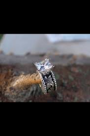Pin By Carlee Stiles On Jewelry Western Wedding Rings Jewelry Engagement Rings