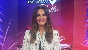 Bianca guaccero si racconta a oggi, nel numero in edicola il 6 agosto. Bianca Guaccero Ieri E Oggi La Foto Di 10 Anni Fa Caffeina Magazine