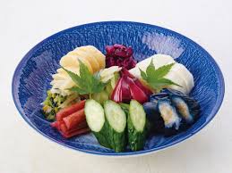 Usage appears to be shifting now from meaning specifically lightly pickled vegetables, to meaning pickled vegetables in general. 73 ãŠæ–°é¦™ ç·´é¦¬ æ‰ä¸¦ è¥¿æ±äº¬å¸‚ã§æ…¶äº‹ ãŠç¥ã„æ–™ç†ã®ä»•å‡ºã—å®…é… ãŠç¥ã„æ–™ç† Com