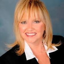 Elizabeth Hanratty's Instagram, Twitter & Facebook