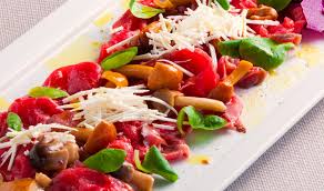 Mezclarlas con la sal, la pimienta en grano rota. Carpaccio Di Bovino 5 Ricette Da Provare Aia Food