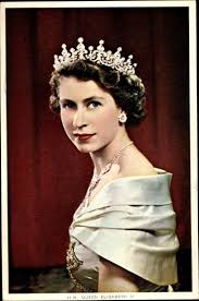 Der erste teil der serie lief nun im englischen. Ansichtskarte Postkarte Konigin Elisabeth Ii Von Akpool De