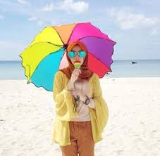 Fesyen baju kemeja pantai baju hitam dalam. Suka Ke Pantai Outfit Ini Dapat Membuat Penampilanmu Semakin Stylish By Febri Dwi Cahya G Thread By Zalora 1 Komunitas Fashion Di Indonesia