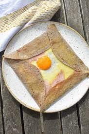 Galette Bretonne Complete Galette Oeuf Jambon Fromage Recette Galette Bretonne Galette Pate A Galette