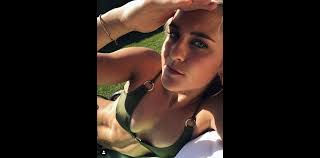 Photo : Sarah Bro sur Instagram le 13 mai 2018.