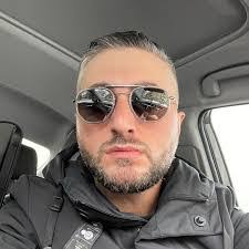 Steve Bakas's Instagram, Twitter & Facebook