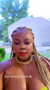 James “Fly” Lindsay is the founder and driving force behind Rap Snacks. He  started the company in 1994 with funding from friends and family He giving  us “big back honey buns “