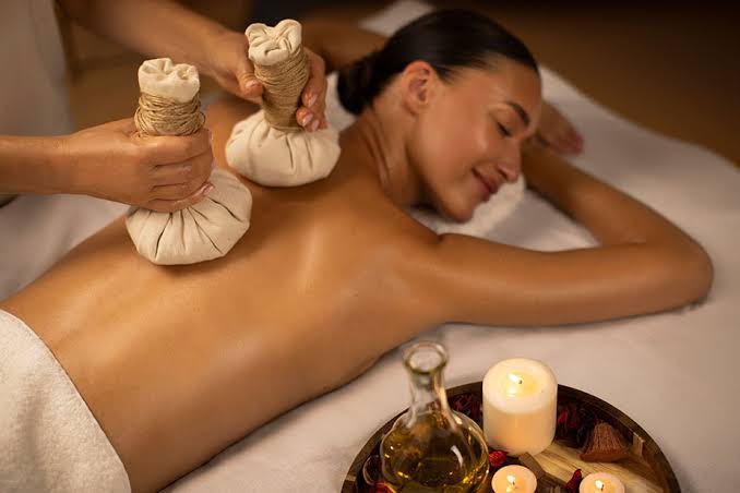 Ayurvedic herbal remedies and consultation at Profrea clinic