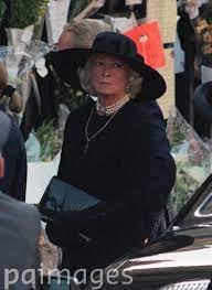 Haz tu selección entre imágenes premium sobre funeral of frances shand kydd de la más alta calidad. Preview Pa Images Princess Diana Funeral Diana Funeral Charles And Diana