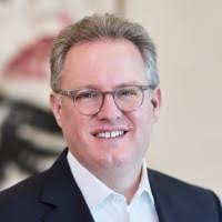 Erin Radler's Instagram, Twitter & Facebook