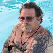 Where to find a B&M shifter for a '81 Z28 in Massachusetts?