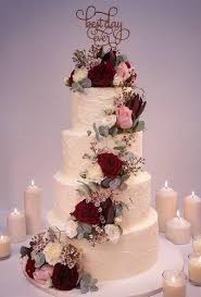 2019 Most Popular Wedding Cakes You Will Love Cakes Love Popular Wedding Weddingcakesw In 2020 Burgundy Wedding Cake Floral Wedding Cakes Romantic Wedding Cake