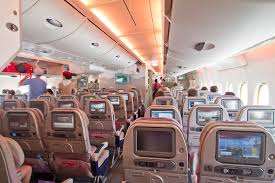 Das flugzeug a380 in düsseldorf. Sky Lounge Flug Mit Emirates Im A380 Von Frankfurt