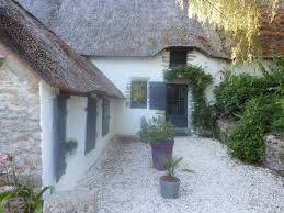 Bienvenue Dans Ma Petite Chaumiere Datant Du Xviiie Chaumiere Bienvenue Chez Nous Xviiie