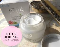 Lotus herbals white glow skin whitening & brightening gel cream review. Lotus Herbals Whiteglow Skin Whitening Brightening Deep Moisturizing Creme Review Price