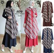 Memilih baju gamis modern dengan model dan warna yang sesuai dengan ukuran tubuh dan warna kulit, di samping model yang unik dan menarik perhatian tentunya akan tampak lebih natural jika dikenakan. Model Baju Santriwati Nusagates